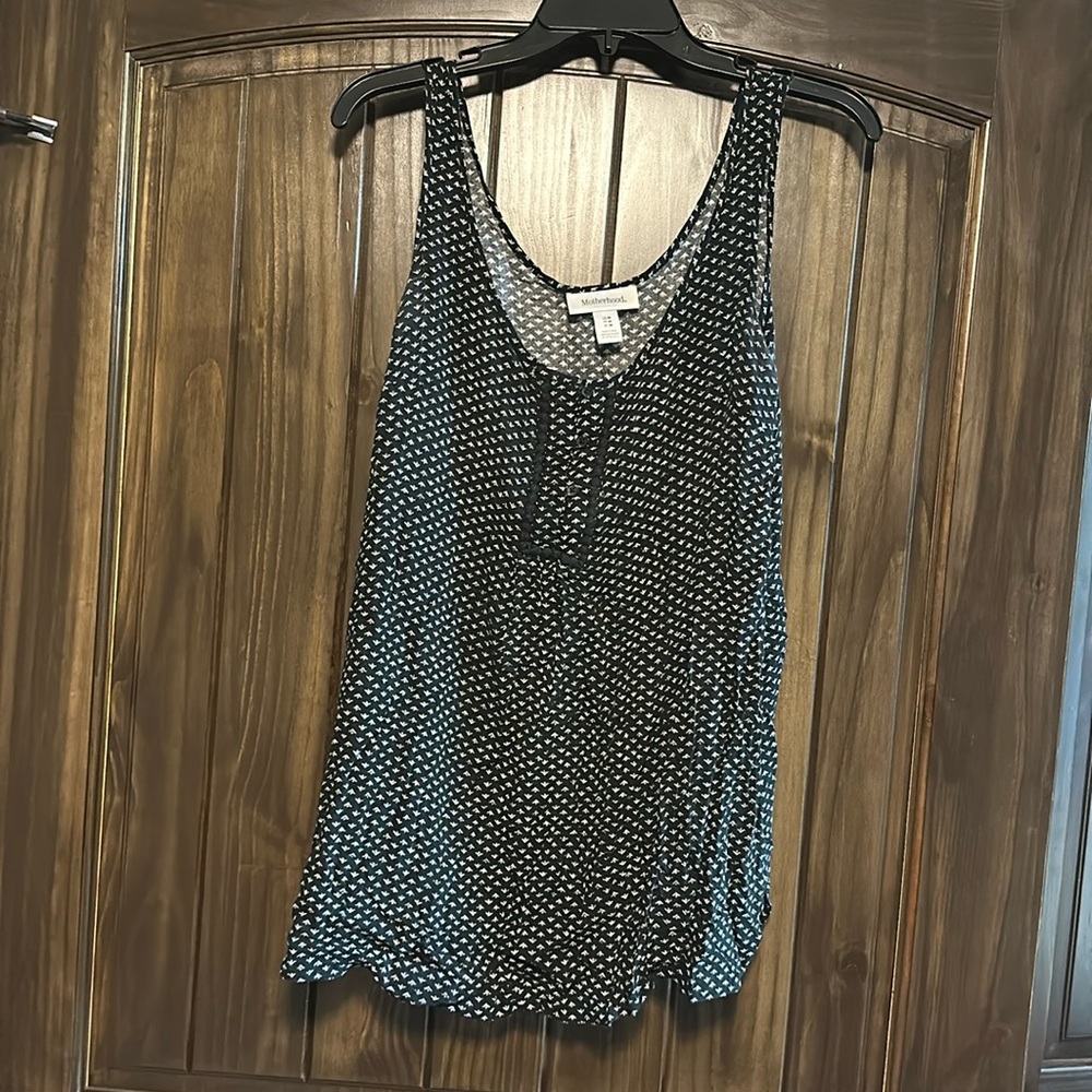 Motherhood Maternity Black and White Sleeveless Top